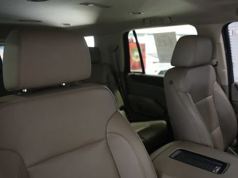 Used 2016 GMC Yukon SLT AWD/4WD image 24