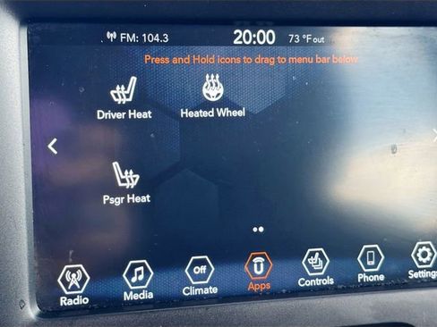 Used 2019 Jeep Renegade Latitude w/ Cold Weather Group image 19