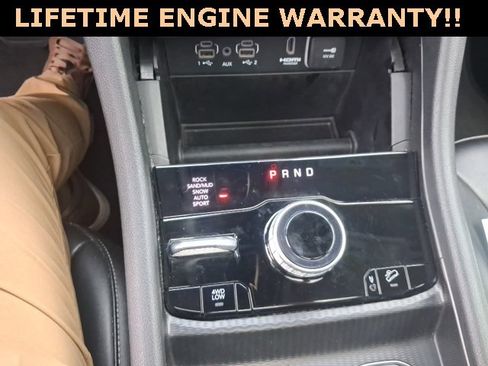 Used 2024 Jeep Grand Cherokee Limited 4xe image 9