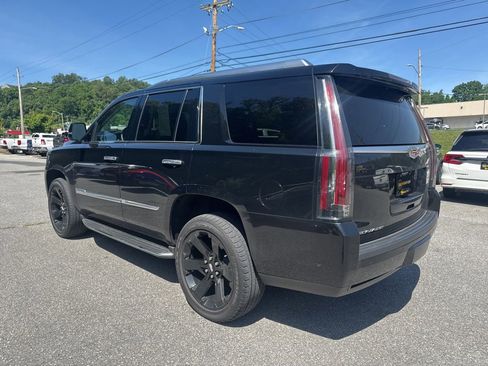 Used 2018 Cadillac Escalade 2WD image 4