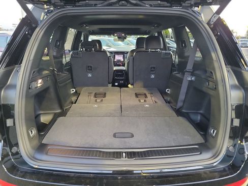 New 2025 Jeep Grand Cherokee L Altitude image 16