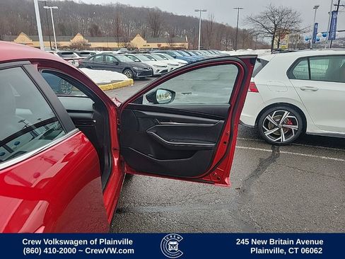 Used 2022 MAZDA MAZDA3 s image 39