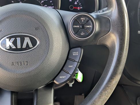Used 2019 Kia Soul image 22