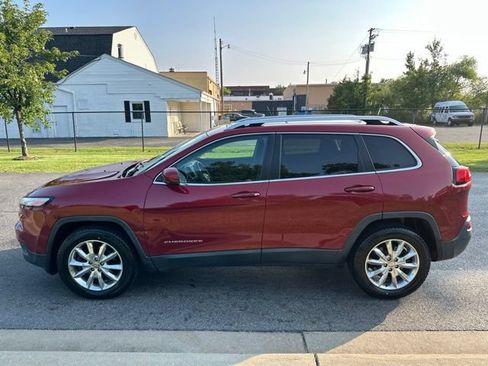 Used 2016 Jeep Cherokee Limited AWD/4WD image 28