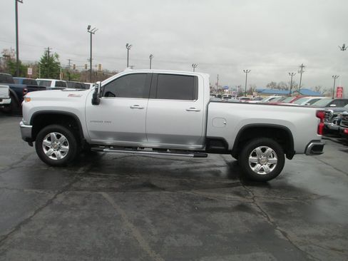 Used 2021 Chevrolet Silverado 2500 LTZ image 8