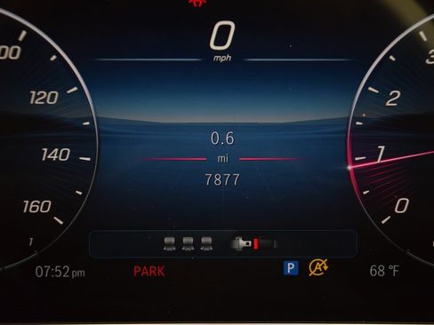 Certified 2025 Mercedes-Benz C 300 Sedan image 27