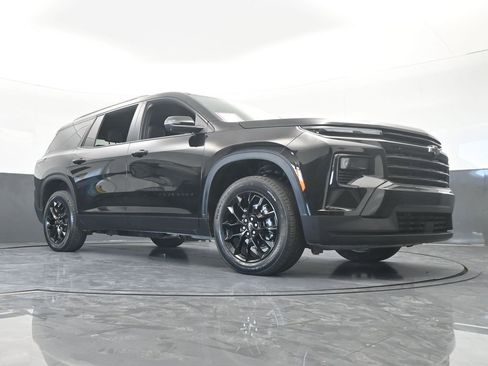 Used 2025 Chevrolet Traverse LT w/ Midnight/Sport Edition image 72