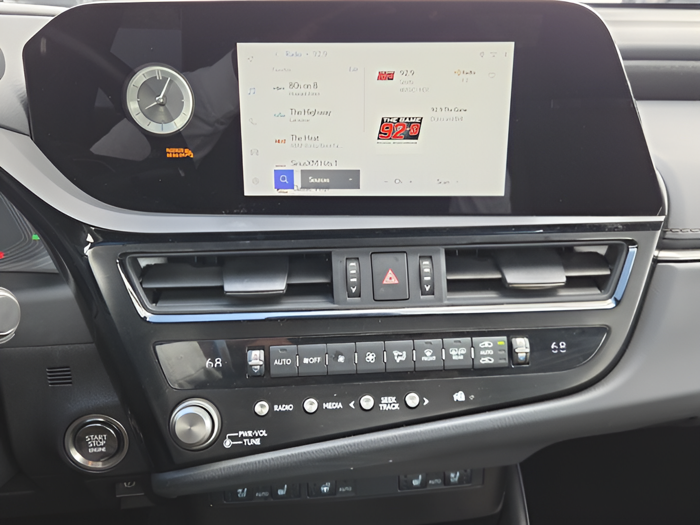 Used 2025 Lexus ES 350 w/ Premium Package FWD image 17