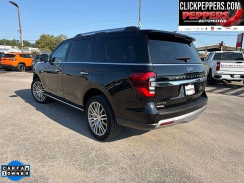 Used 2024 Ford Expedition Limited AWD/4WD image 3
