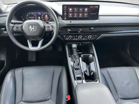 Used 2024 Honda Accord Touring image 11