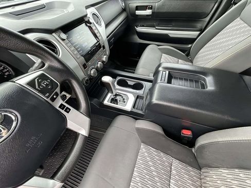Used 2020 Toyota Tundra SR5 w/ SR5 Upgrade Package image 10