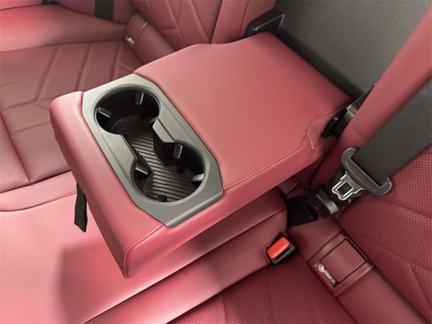 Used 2025 BMW 530i xDrive 530i xDrive w/ M Sport Package image 34