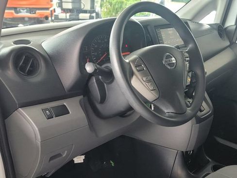 Used 2021 Nissan NV200 S FWD image 8