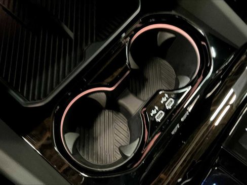 Used 2025 BMW i5 xDrive40 w/ Executive Package image 37