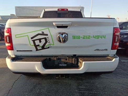 Used 2024 RAM 2500 Big Horn w/ Safety Group image 4