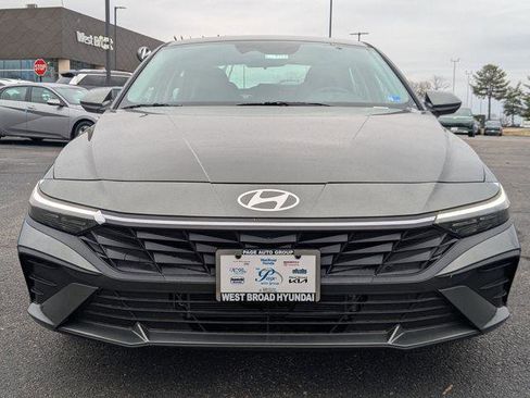 New 2026 Hyundai Elantra Hybrid FWD image 8