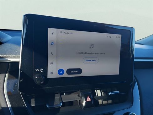 Used 2024 Toyota Corolla Cross XLE image 12