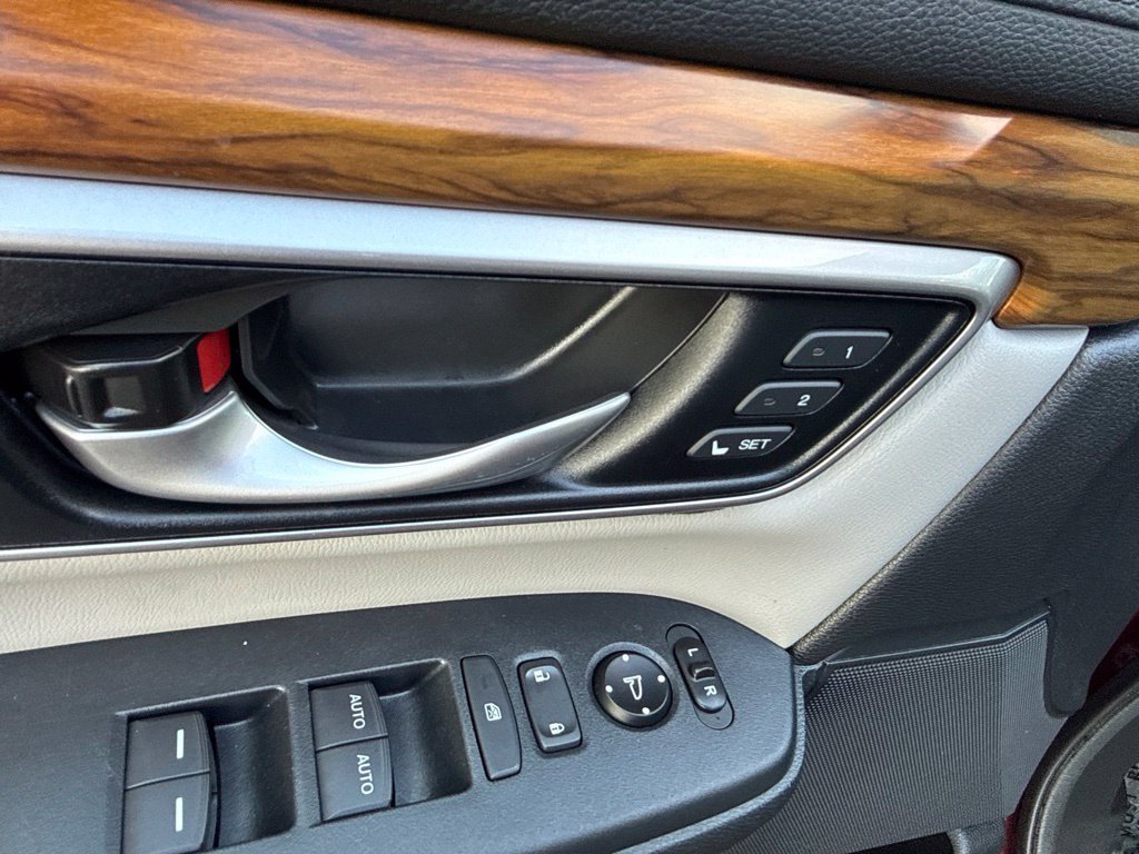 Used 2018 Honda CR-V EX-L image 19