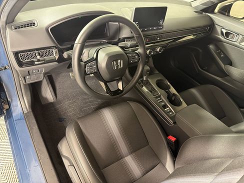 Certified 2025 Honda Civic Sport image 4