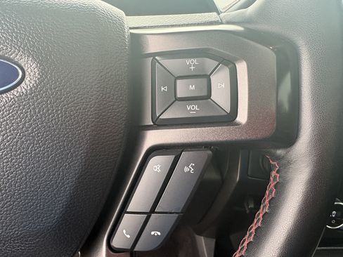 Used 2021 Ford Expedition Limited AWD/4WD image 16