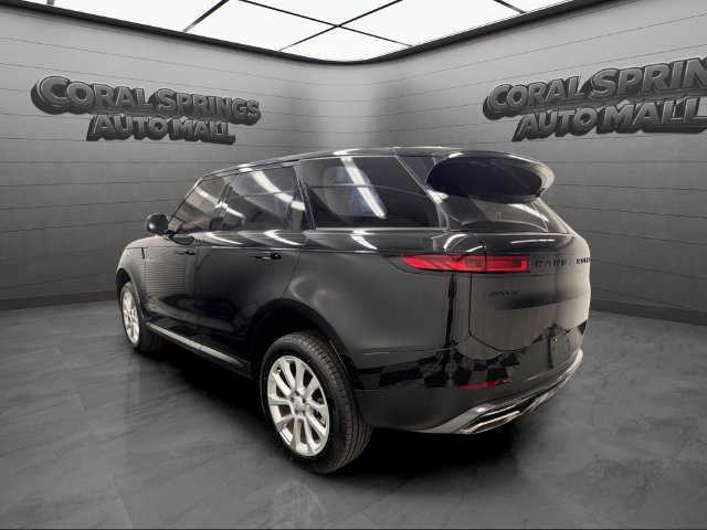 Used 2025 Land Rover Range Rover Sport SE AWD/4WD image 5