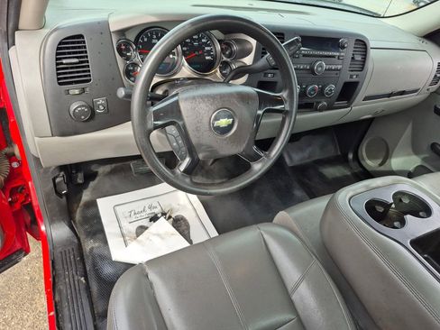 Used 2014 Chevrolet Silverado 3500 W/T image 10