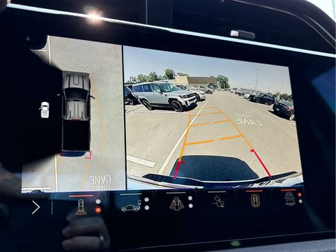 Used 2024 GMC Sierra 2500 AT4 w/ AT4 Premium Plus Package image 20