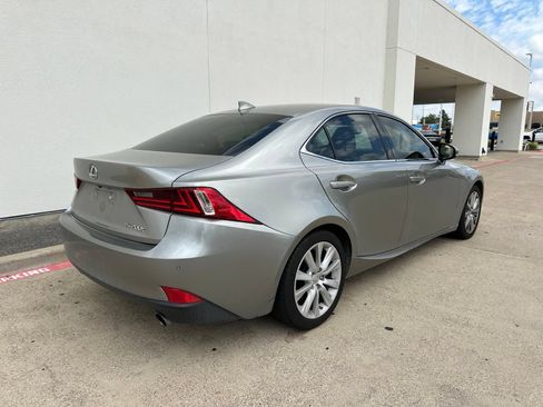 Used 2016 Lexus IS 200t w/ Navigation System Package RWD image 7