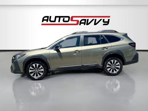 Used 2025 Subaru Outback Limited AWD/4WD image 4