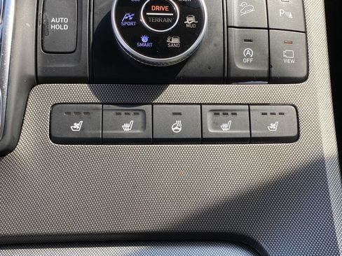 Used 2020 Hyundai Palisade Limited image 17