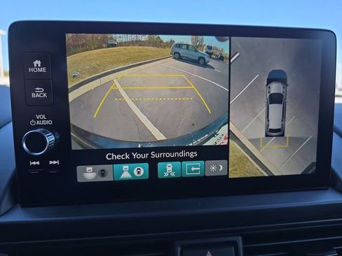 New 2025 Honda Pilot TrailSport image 24