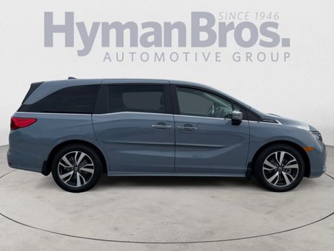 Used 2023 Honda Odyssey Touring image 2