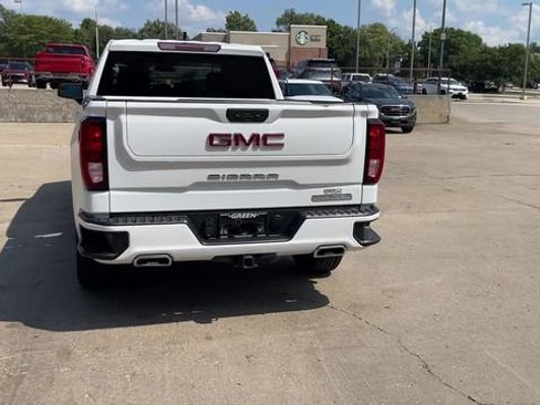 Used 2022 GMC Sierra 1500 Elevation w/ X31 Off-Road Package AWD/4WD image 7