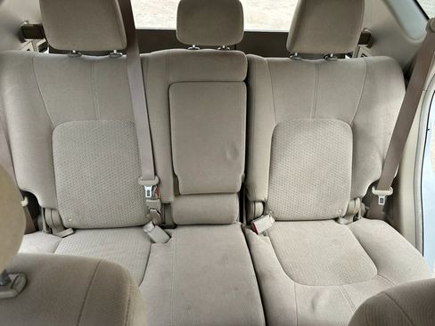 Used 2012 Nissan Murano S FWD image 16