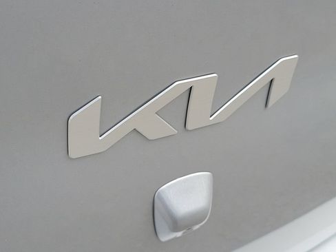Used 2023 Kia Rio LX FWD image 11