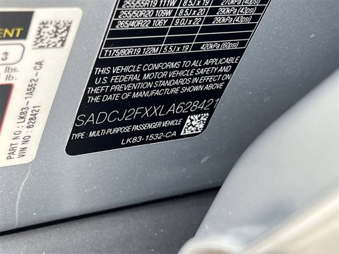 Used 2020 Jaguar F-PACE Premium image 29