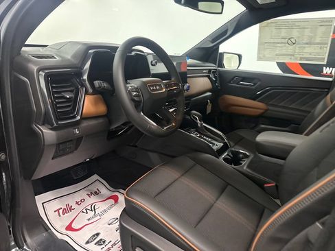 New 2026 GMC Canyon AT4 w/ Technology Plus Package AWD/4WD image 11