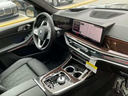 Used 2026 BMW X7 xDrive40i w/ Executive Package AWD/4WD image 31