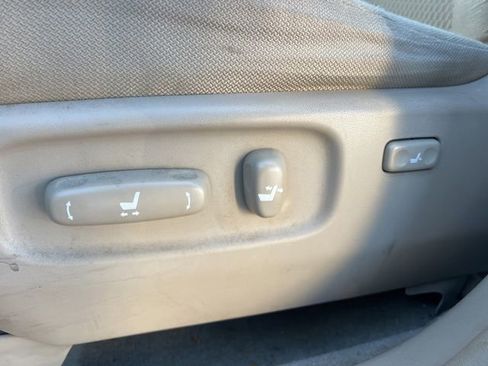 Used 2006 Toyota Highlander V6 image 23