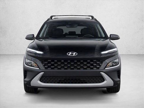 Used 2022 Hyundai Kona SEL FWD image 2