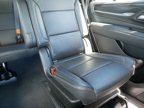Used 2021 GMC Yukon Denali w/ Denali Ultimate Package AWD/4WD image 14