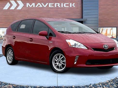 Used 2014 Toyota Prius V Two image 1