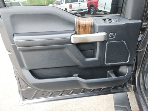 Used 2020 Ford F150 Lariat AWD/4WD image 17