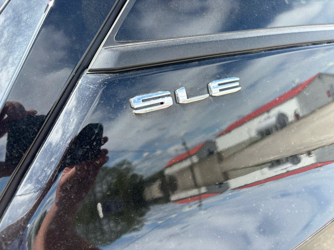 Used 2024 GMC Terrain SLE w/ Driver Convenience Package FWD image 56