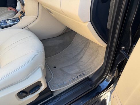 Used 2015 Land Rover LR4 HSE image 18