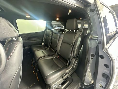 Used 2023 Honda Odyssey Sport image 22