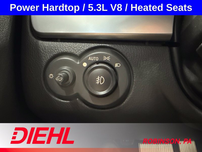 Used 2004 Chevrolet SSR w/ Preferred Equipment Group RWD image 24