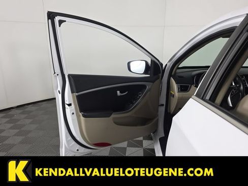 Used 2013 Hyundai Elantra GT FWD image 20
