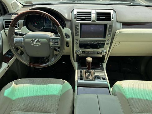 Used 2016 Lexus GX 460 w/ Premium Package AWD/4WD image 9