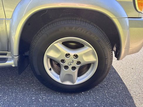 Used 2002 INFINITI QX4 4WD image 25